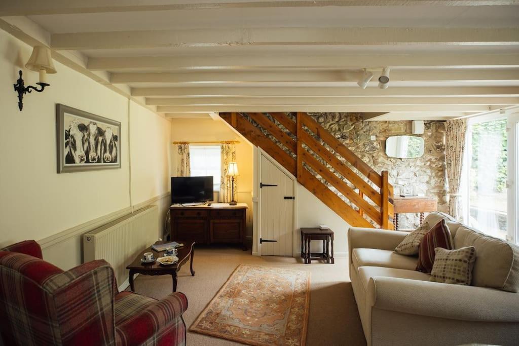 Dairy Cottage At Scolton Cottages - Indoor Pool Haverfordwest Exteriör bild